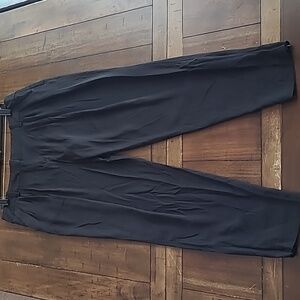 Trina Turk Black Pleated Ankle Zip Pants size 8